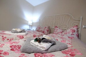 Desk, free WiFi, bed sheets - B&b La Tana Dei Ricci (Sestola)