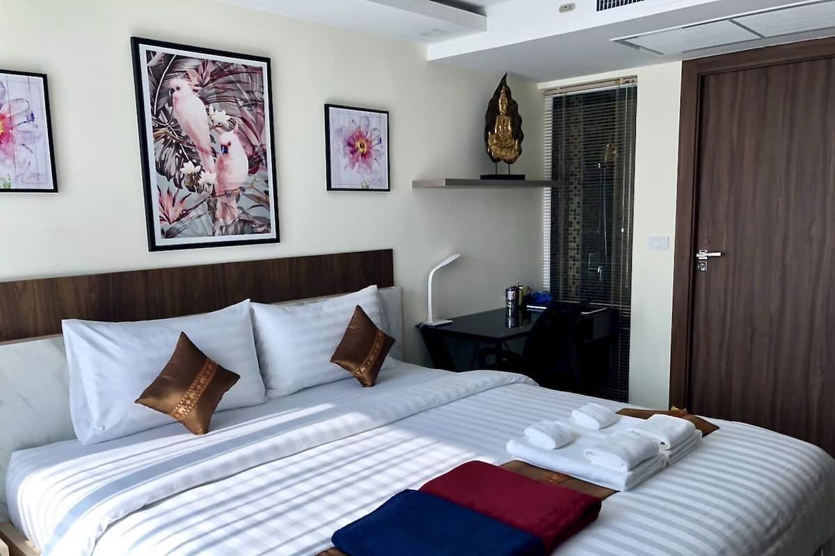 1 bedroom, premium bedding, pillow-top beds, individually decorated