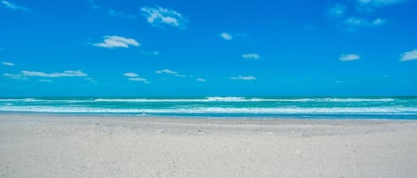 Vlak bij het strand