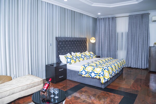 Deluxe Room | Desk, free WiFi, bed sheets