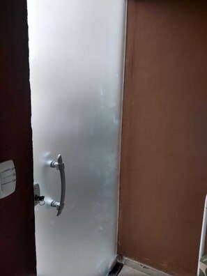 Regadera y bidet 