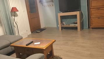 Fernseher, Kamin