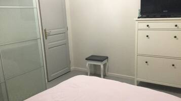 2 Schlafzimmer, Bügeleisen/Bügelbrett, kostenloses WLAN, Bettwäsche