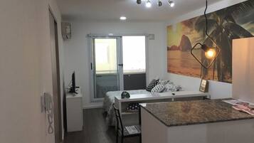 1 habitación, wifi y ropa de cama