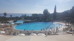 Outdoor pool, a heated pool - Apartment overlooking the sea and golf course at Cap Esterel Saint Raphaël (Agay)
