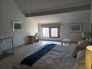 Mount Royal 31 Large 1 bed with Balcony | Sängtillbehör av högsta kvalitet, duntäcken och bäddmadrasser