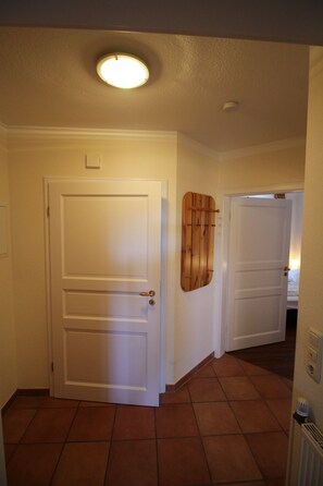 Interior - NEW, handicapped accessible, sun terrace, close to the center, P at the house (Wangerland)