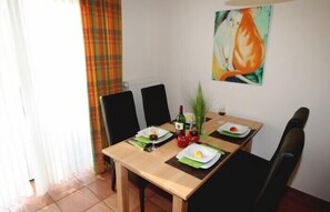 Dining - NEW, handicapped accessible, sun terrace, close to the center, P at the house (Wangerland)