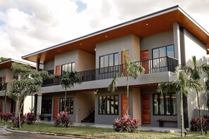 Standard Room | Free WiFi - Baan Kampu Resort (Pak Chong)