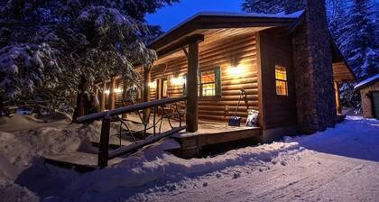 Charming Adirondack Log Cabin PRIVATE BEACH ACCESS to Mirror Lake