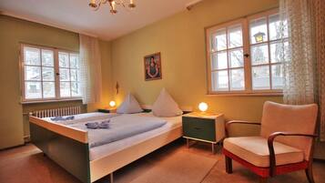 Apartment, 2 Bedrooms, Patio, Ground Floor (Noris) | 2 bedrooms, free cots/infant beds, rollaway beds, free WiFi