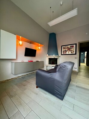 Smart TV, fireplace - Eco Friendly Holiday Home Marina di Ragusa "Il Gufo" (Marina di Ragusa)