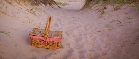 サンラウンジャー、ビーチタオル