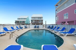 Pool - 🥳 Early Bird Sale! 🥰 Beach Axis. Fab beachfront 10BR duplex. Sleeps 36. Pool! Location! (Gulf Shores)
