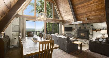 Gorgeous A-Frame w/Epic views - Access to Pools