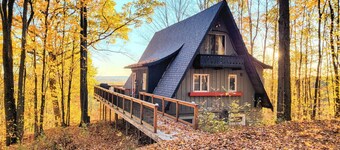 Gorgeous A-Frame w/Epic views - Access to Pools