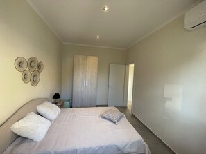 3 habitaciones, tabla de planchar con plancha y wifi gratis