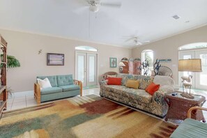 Télévision, lecteur de DVD, espaces bureaux