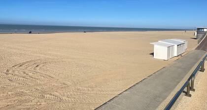 Charming renovated luxury apartment with seaview.