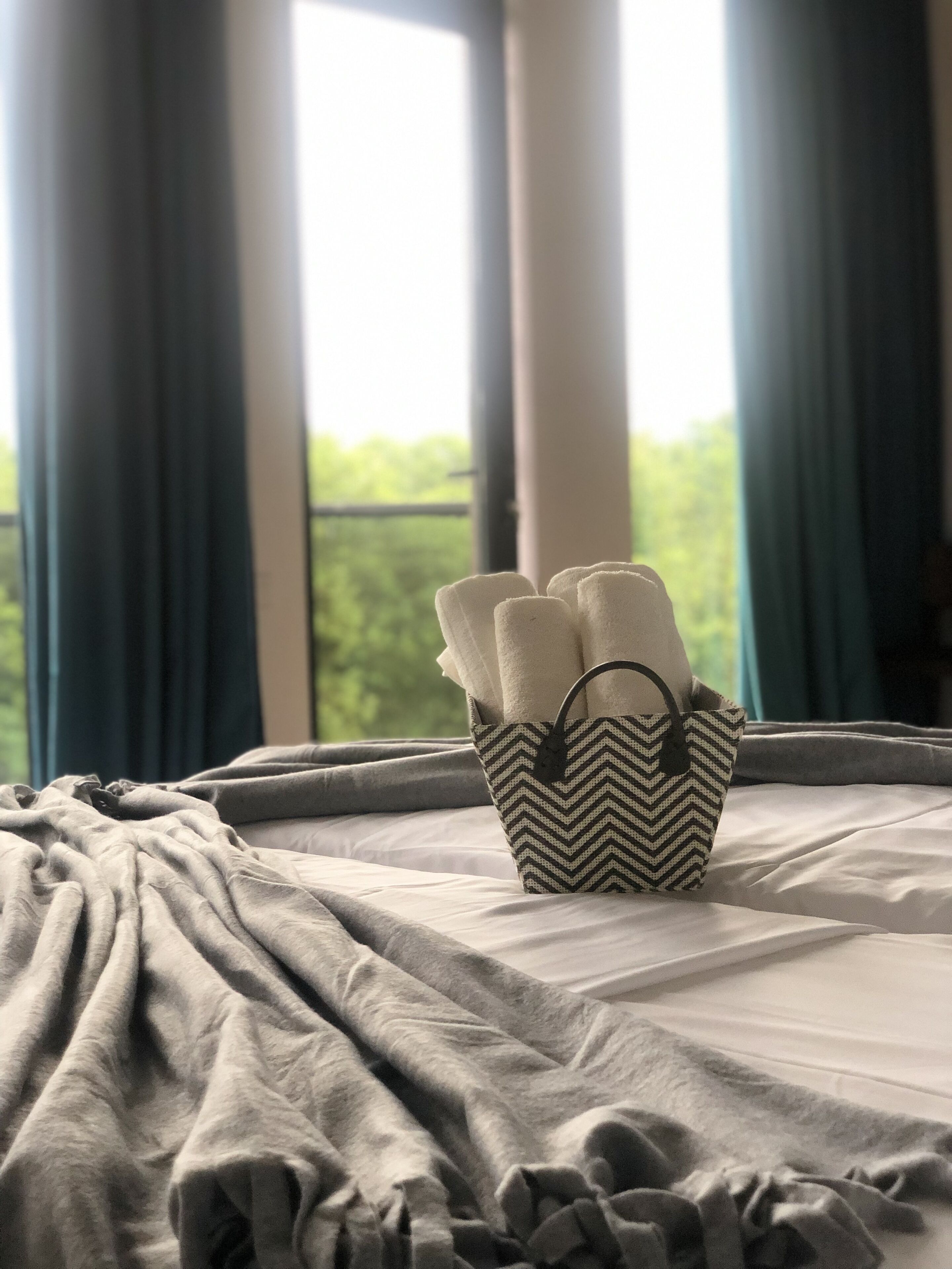 2 bedrooms, iron/ironing board, WiFi