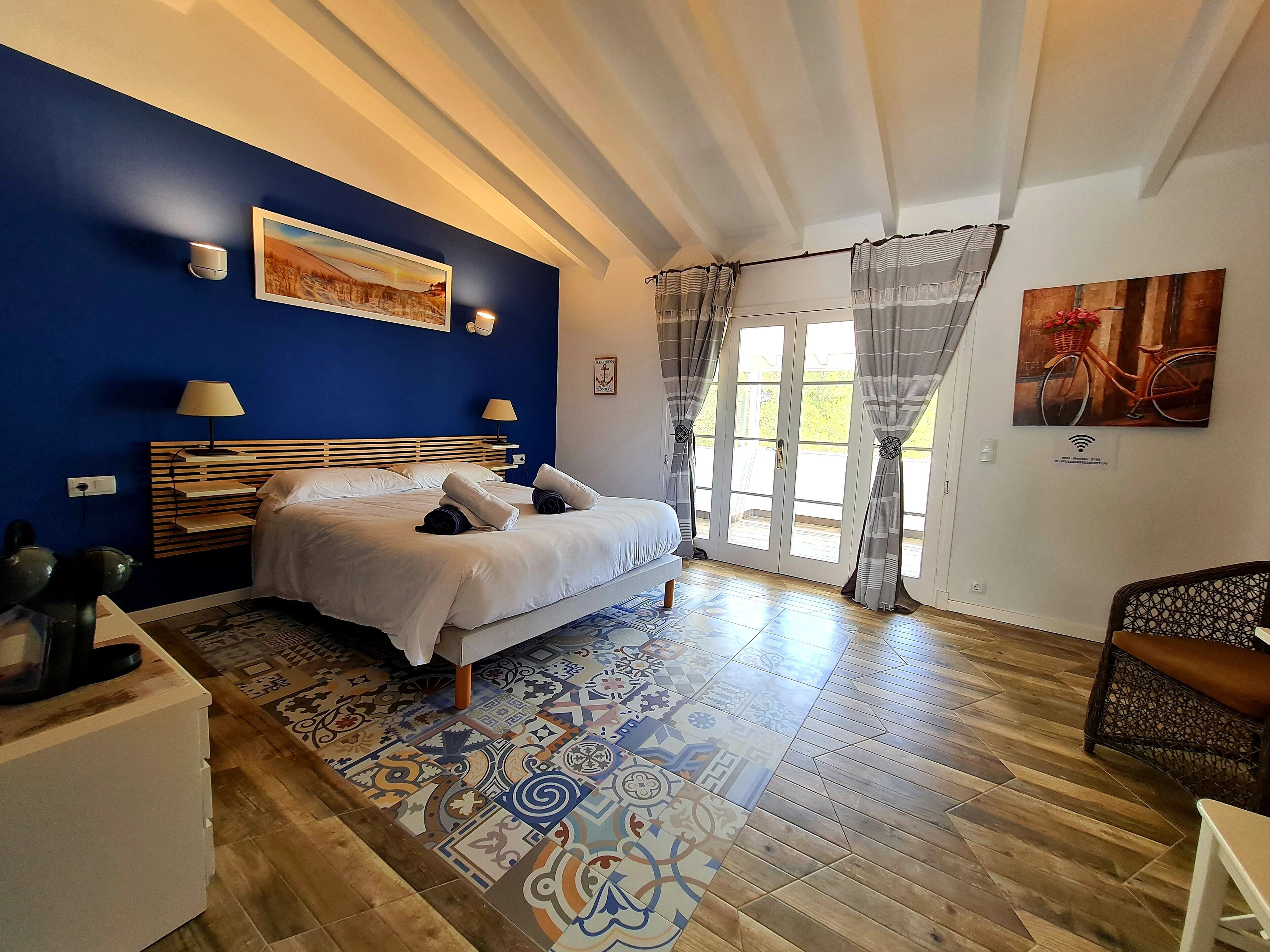 6 soverom, strykejern/-brett, wi-fi og sengetøy