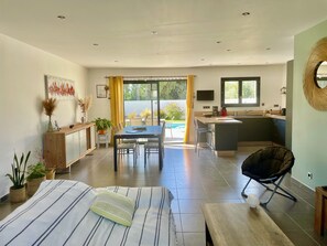 2 chambres, fer et planche Ă repasser, Wi-Fi gratuit, draps fournis