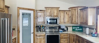Located on the quiet hillside with majestic views of the mountains and valleys.