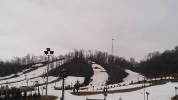 Skidåkning och snöaktiviteter