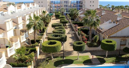 Cabo Roig 1 lit Apt, vue sur la mer, piscine communautaire, amusement, nourriture et divertissement