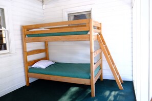 2 bedrooms, iron/ironing board, WiFi, bed sheets - Robertson's Cottages; Door County Waterfront Resort/Woodland Home, Dog Friendly (Sturgeon Bay)