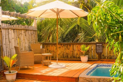 L'expérience locale - Samo, avec piscine 