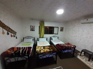 Cortinas blackout y sistema de insonorización 