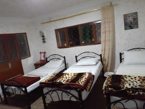 Room - Petra backpackers hostel (Wadi Musa)