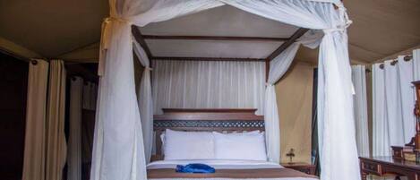 Executive Room | 1 bedroom, memory foam beds, desk, free WiFi