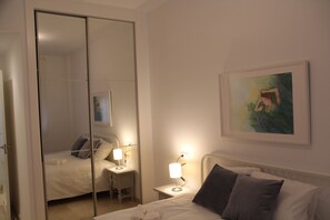 3 dormitorios, escritorio, tabla de planchar con plancha y wifi gratis