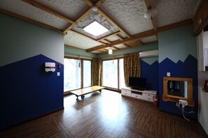 Zimmer (G Windsor 3) | Wohnbereich | Flachbildfernseher, Fußbodenheizung