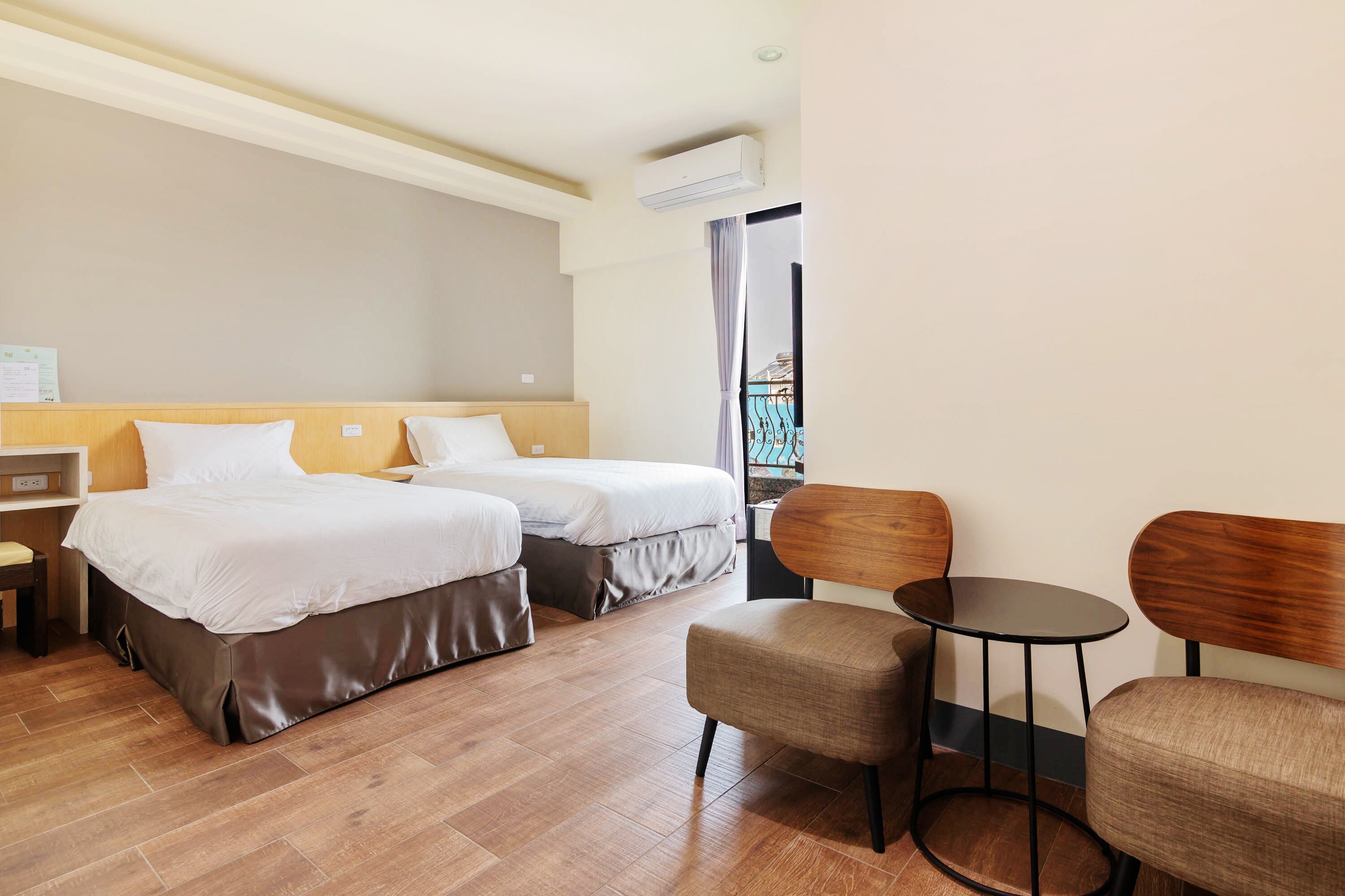 Superior Double Room, Balcony | Down comforters, desk, free WiFi, bed sheets
