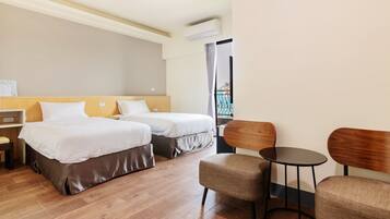 Superior Double Room, Balcony | Down comforters, desk, free WiFi, bed sheets