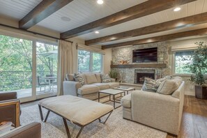 Smart TV, fireplace, table tennis, books