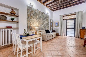 TV - Coliseum Rome Apartments - Suite (Roma)