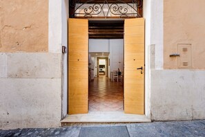 Exterior detail - Coliseum Rome Apartments - Suite (Roma)