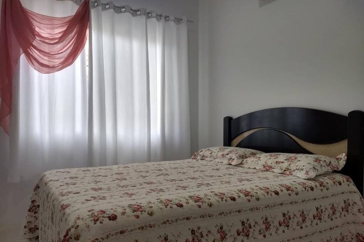Tabla de planchar con plancha y wifi gratis