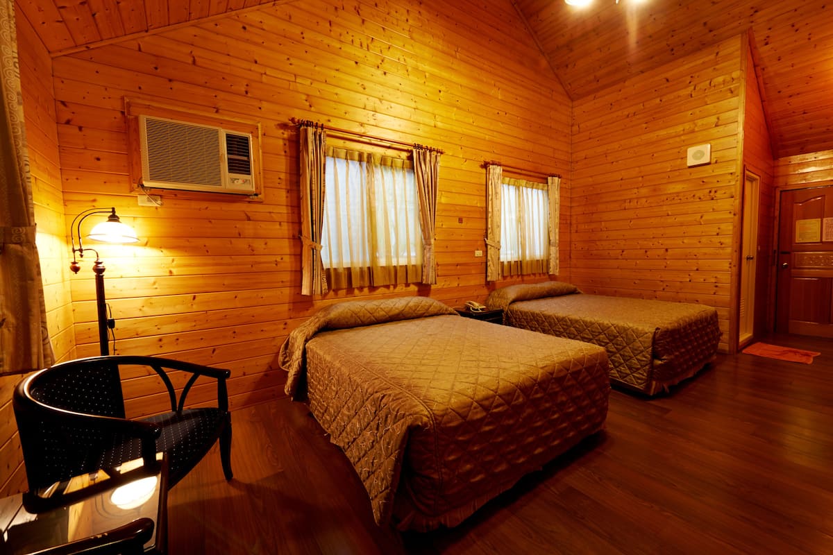 Quadruple Room | Blackout curtains, free WiFi, bed sheets