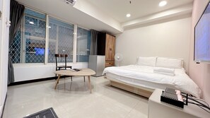 Blackout curtains, free WiFi, bed sheets