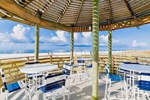 Outdoor dining - Summer House 106A | Experience the newly transformed Summer House! (Orange Beach)