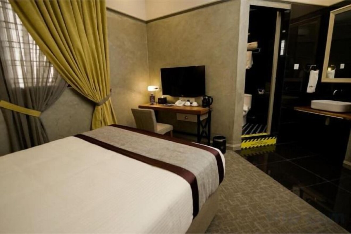 Coffres-forts dans les chambres, bureau