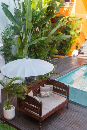 Courtyard - The Room Padang-Padang (Pecatu)