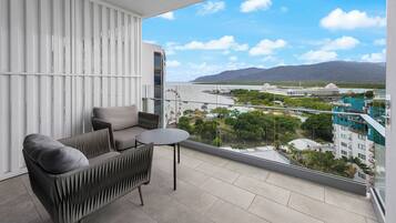 Harbour King | Balcony view