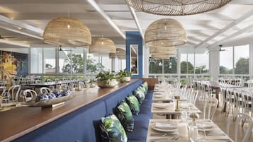 Breakfast, lunch, dinner served; sea views