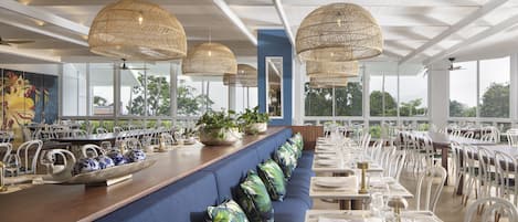 Breakfast, lunch, dinner served; sea views